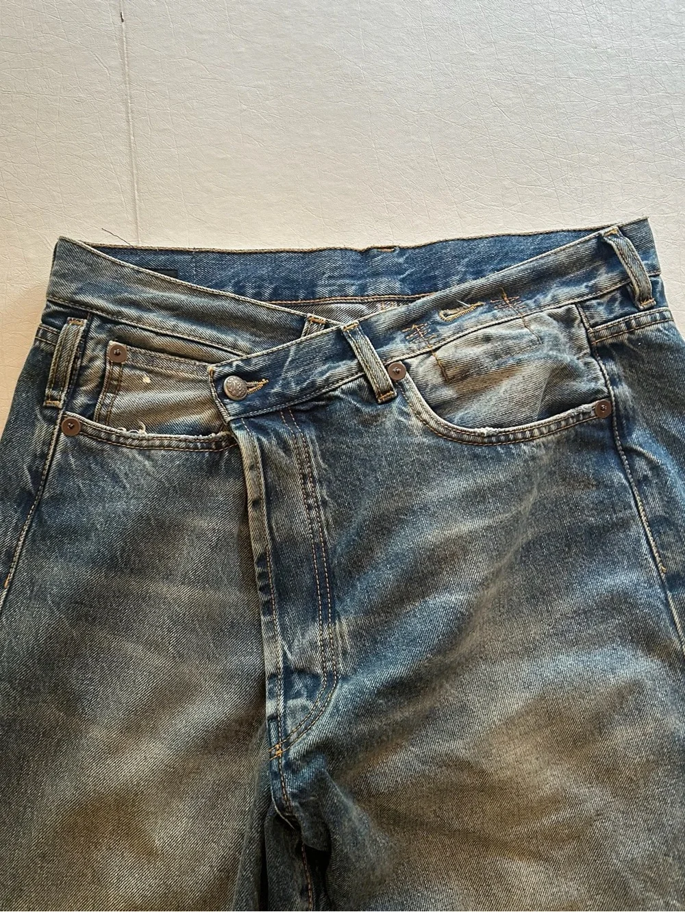 R13 Cross-Over Jeans - Jasper wash. sz 28 - Picture 4 of 9